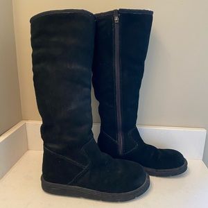 Ugg boots. Worn once. Like brand new!